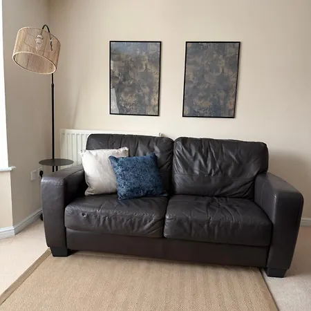 2 Bedroom